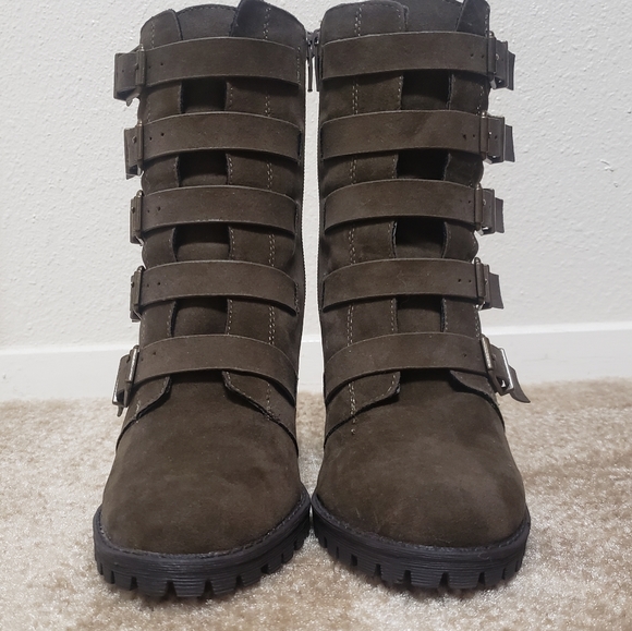 NWT Shoe Dazzle olive green casey boots - Picture 3 of 10